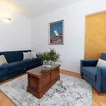 Heritage 4*