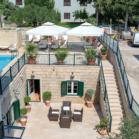 Heritage Hotell