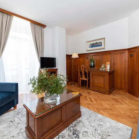 Heritage 4* Tisno