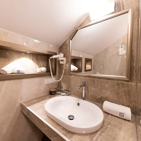 Heritage Hotel Tisno