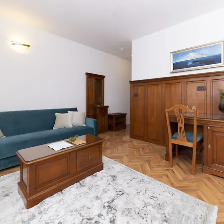 Hotel Heritage