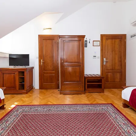 Hotel Heritage