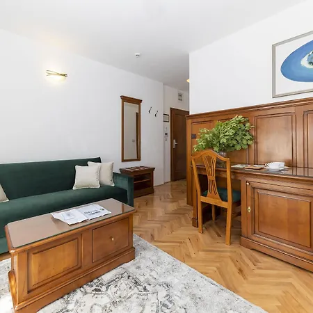 Heritage Hotell 4*