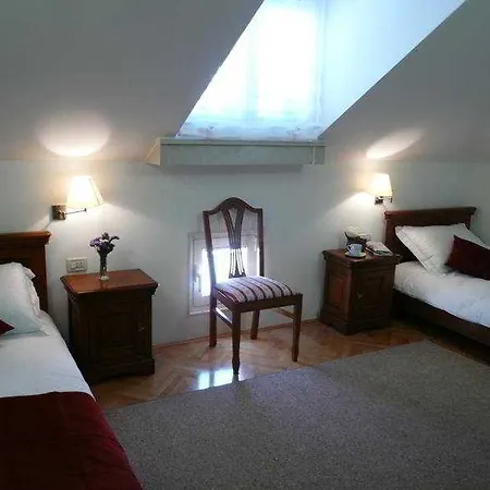 Heritage 4*